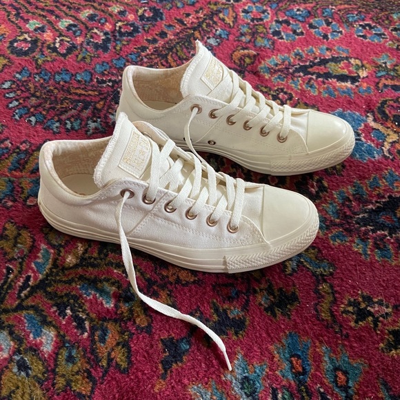 ivory converse low top